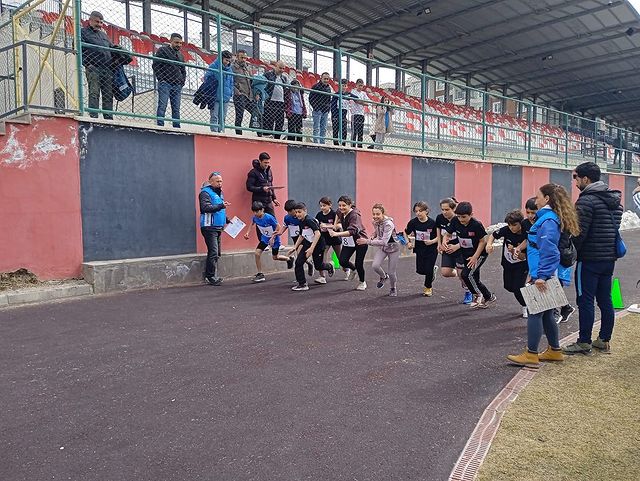 Van Gençlik ve Spor İl Müdürlüğü, 2024'te Atatürk Şehir Stadyumu'nda Triatlon Test Yarışlarına ev sahipliği yaptı.