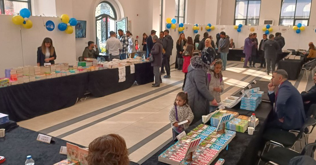 Van'da Çocuk Edebiyatı Fuarı Atatürk Sanat Galerisi'nde Gerçekleşiyor