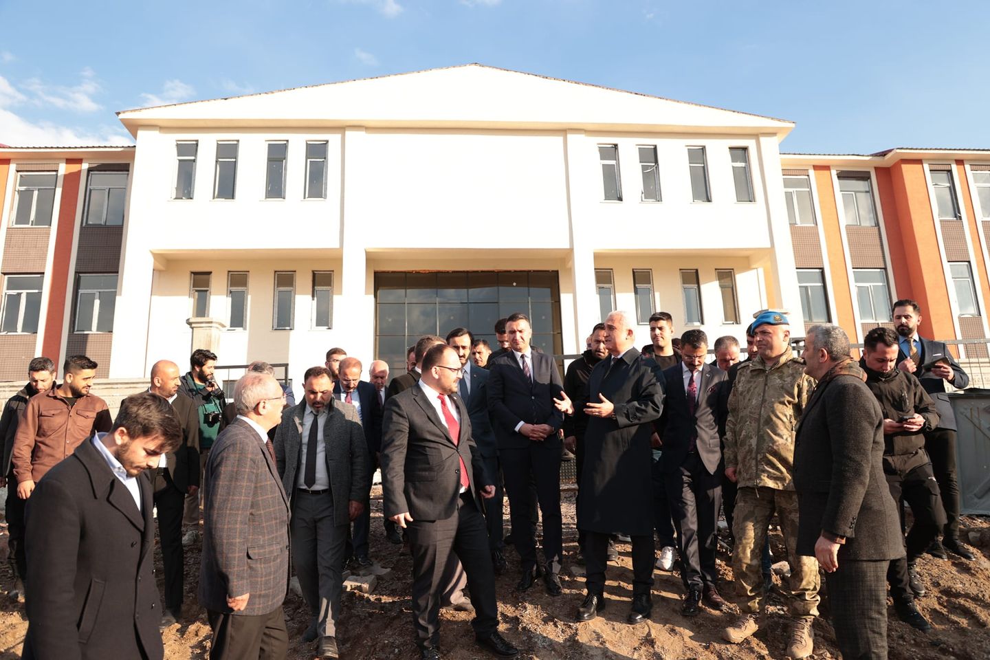 Muş'ta Hayırsever İş İnsanının Desteklediği Varto Meslek Yüksekokulu İnceleme Aşamasında