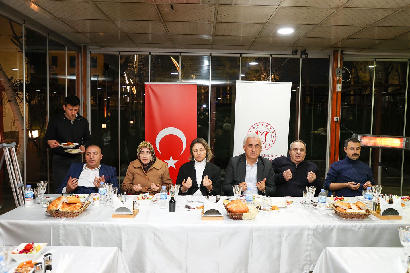 Muş'ta düzenlenen iftar programı engelli vatandaşları bir araya getirdi